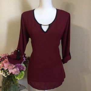 Burgundy 3/4 sleeve top